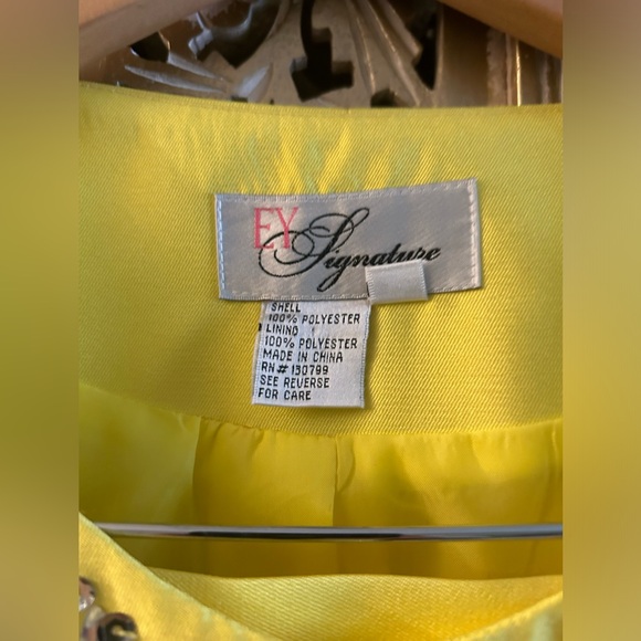 Bright Yellow Skirt Suit Rhinestone Dazzle Sz 16 Church Special Occasion - Picture 2 of 10